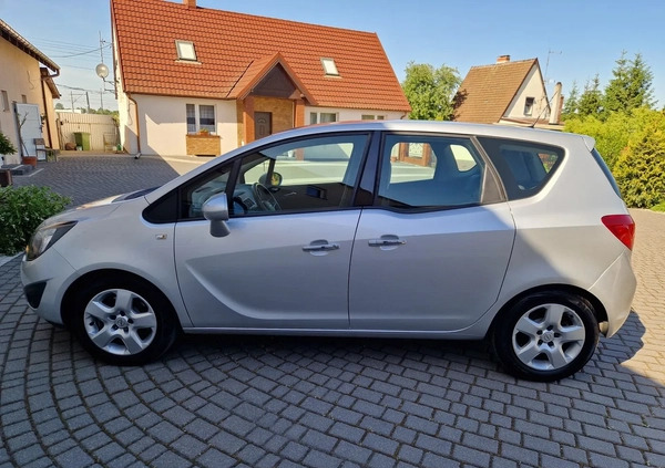 Opel Meriva cena 25500 przebieg: 118338, rok produkcji 2010 z Skaryszew małe 742